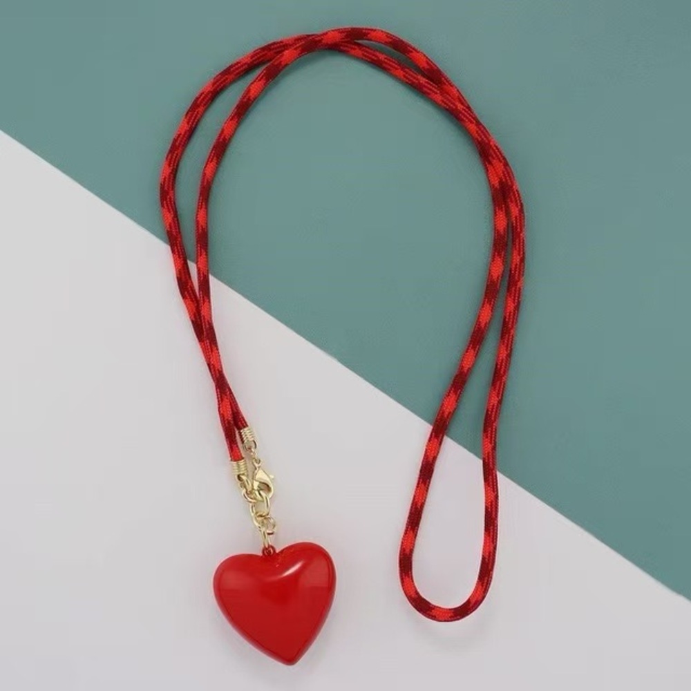 Roxanne Assoulin The Happy Cord Charm Necklace Gold Red